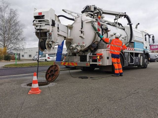 Débouchage de canalisation à Cadenet et dans le sud Luberon